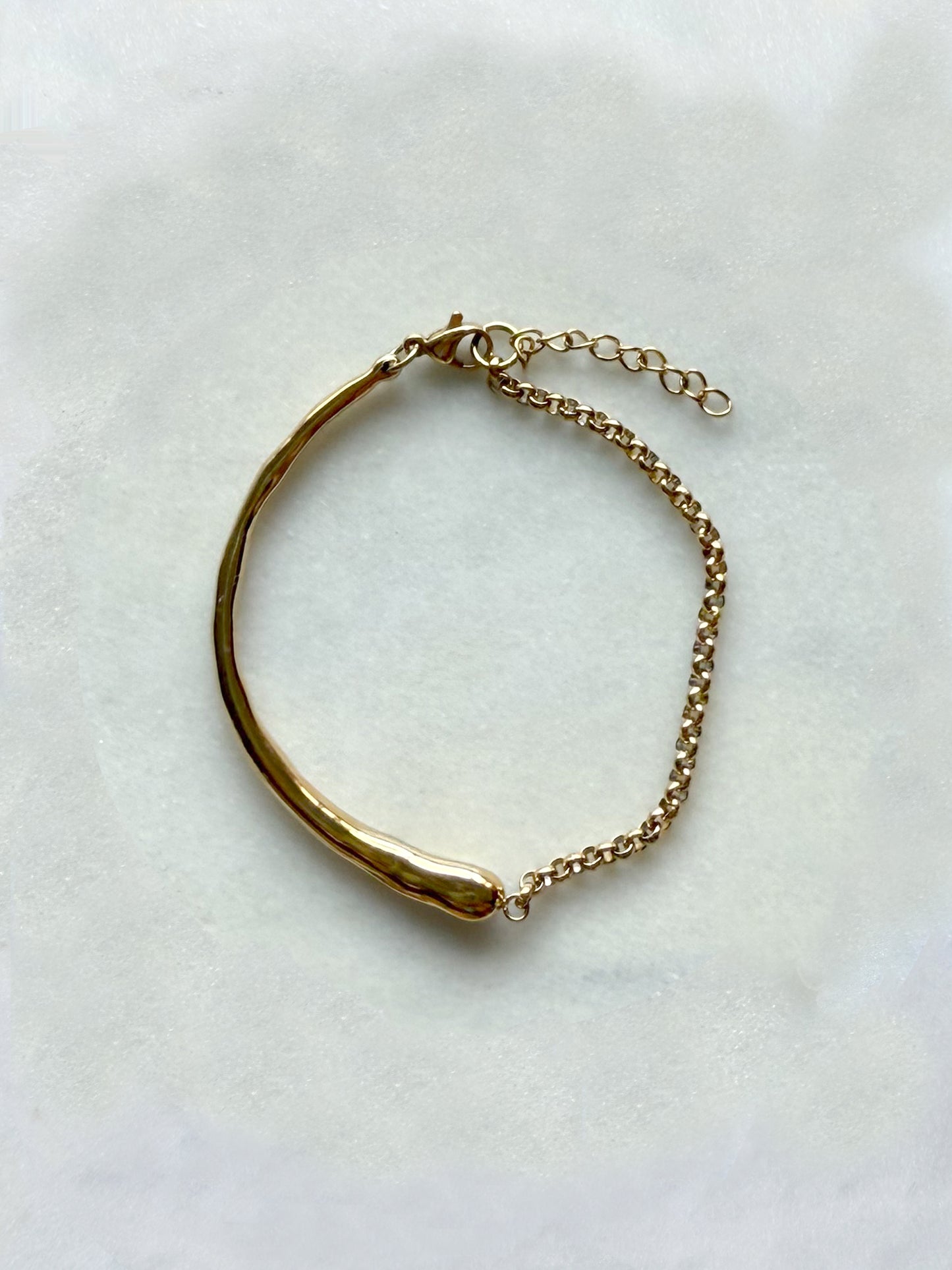 CONCHA - bracelet demi-jonc maille forçat