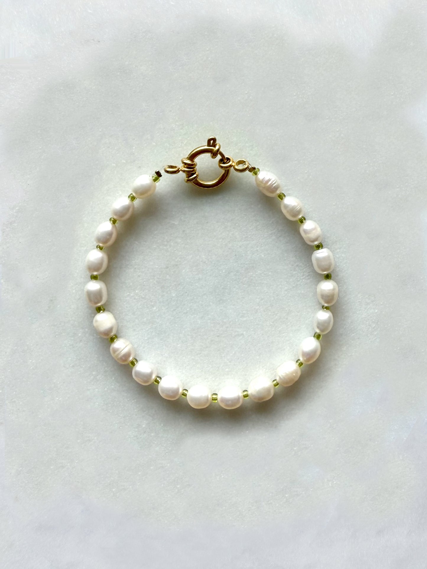PERLA MAR gold ou vert - bracelet perles de culture, perles coloré verre